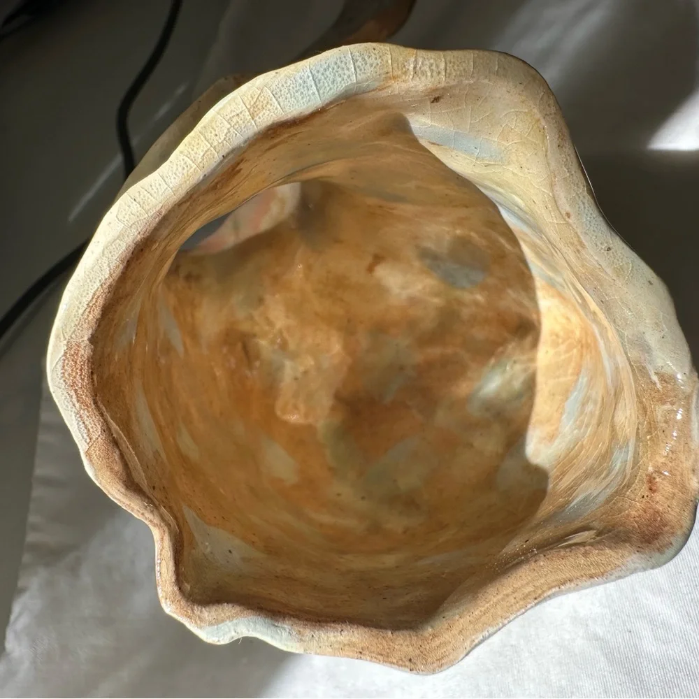 Handcrafted Ceramic Fish Cave - Picture 6 of 11